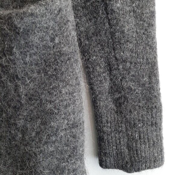 WILFRED FREE Aritzia Aronson Sweater Cardigan Fuzzy Knit Gray Sz XXS - Picture 7 of 15